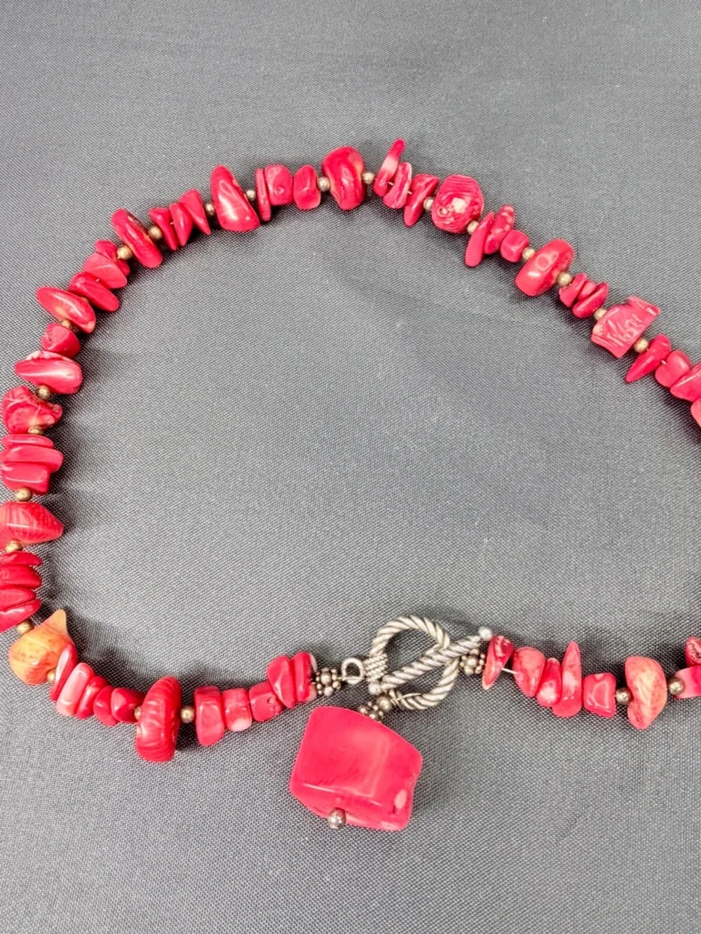 Vintage Southwestern Red Coral Necklace Artisan Beaded Silver-tone, 16